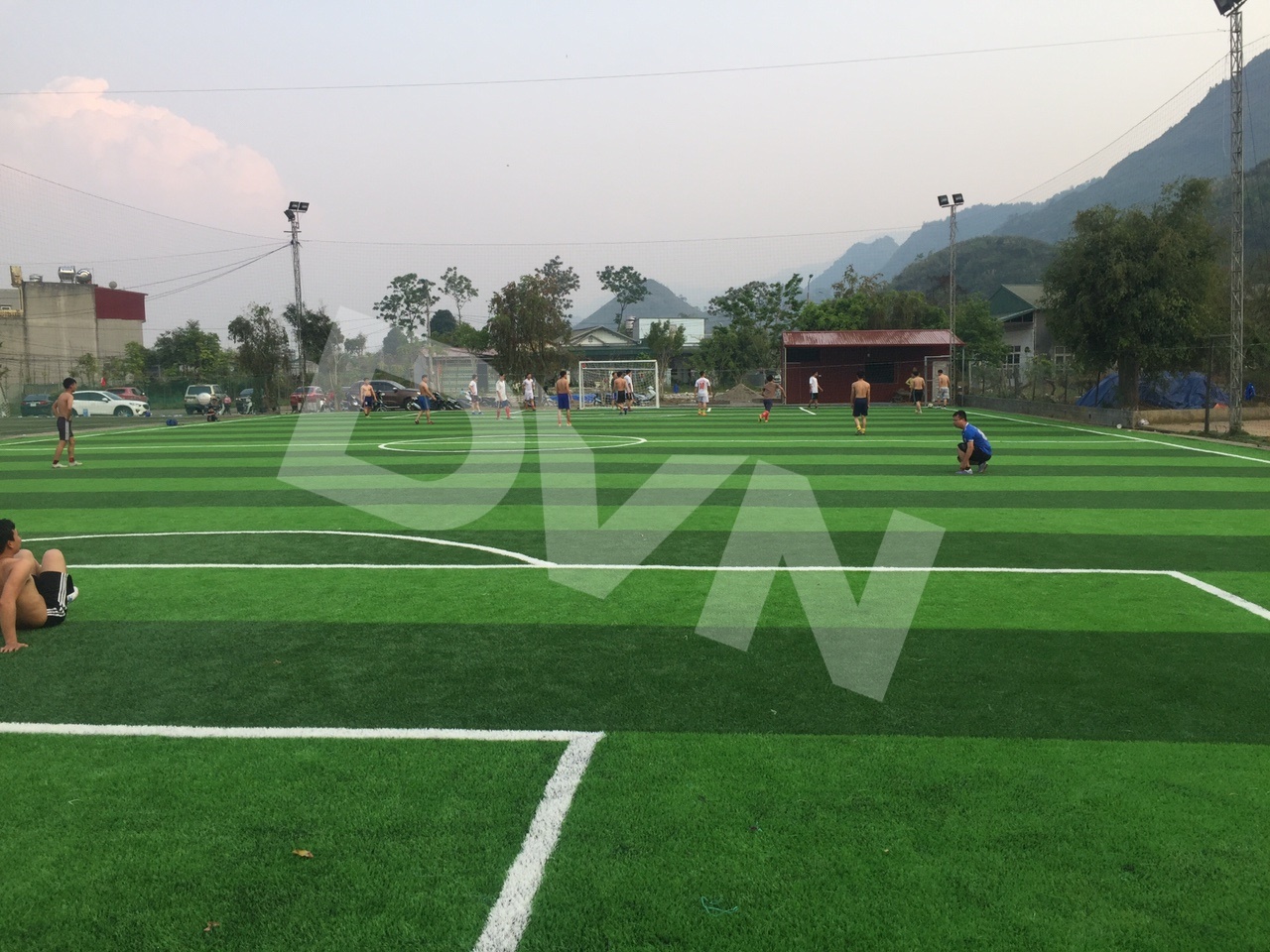 Thi công sân bóng đá cỏ nhân tạo tại TP Lai Châu - Công ty DVN ...